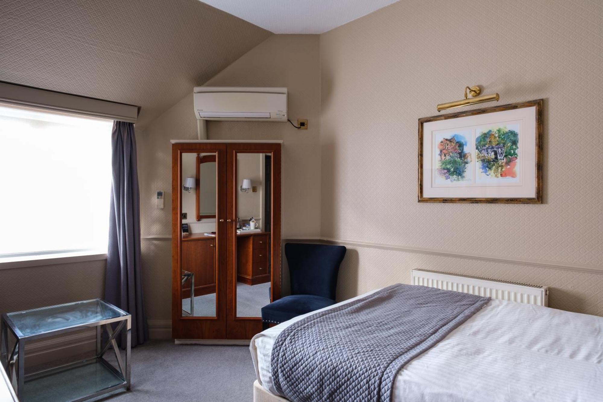 Moor Hall Hotel & Spa Sutton Coldfield Room photo